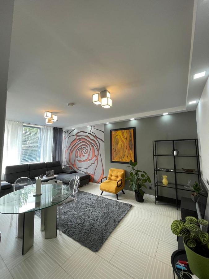 דירות ברלין Bright: Flat With Balcony - Kitchen - Free Parking מראה חיצוני תמונה